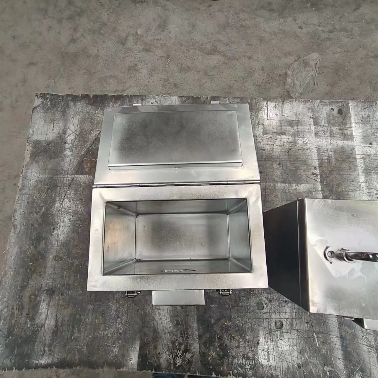 连云港深入剖析铅箱：防护与存储的可靠伙伴